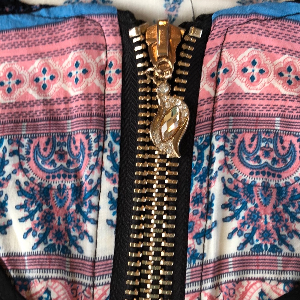 Tunic - Picture 2 of 5